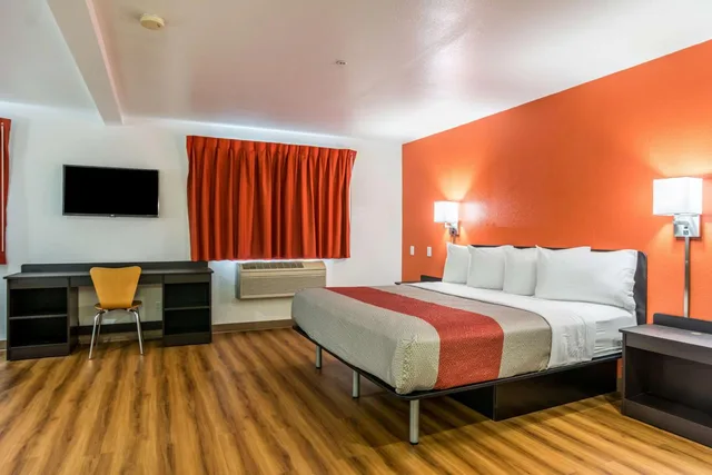 غرفة تُحدَّد عند الوصول، Motel6 Barkeyville, PA 1/1