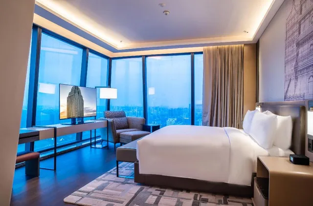 جناح تنفيذي تنفيذي بسرير كينج بإطلالة على المدينة مع دخول الصالة، JW Marriott Hotel Xi'an 5/8