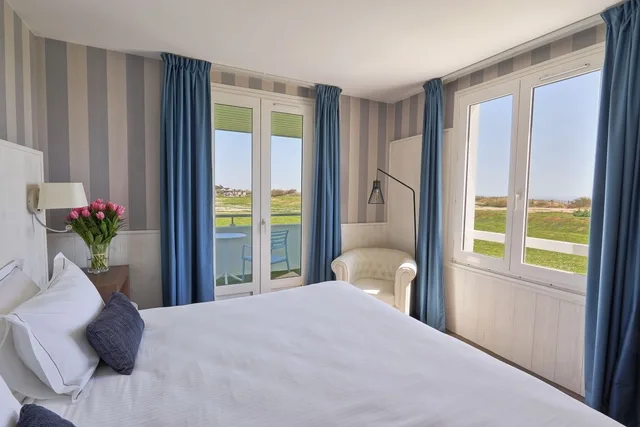غرفة كومفورت بسريرين منفصلين بإطلالة على البحر، Hotel Atalante - Relais Thalasso & Spa 1/6