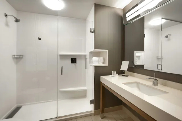 غرفة، Courtyard Cedar City 3/3