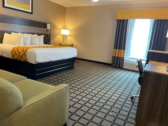 جناح استوديو بسرير كينج، Baymont By Wyndham West Plains 1/6
