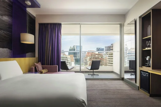 Deluxe, King Bed, W Santiago 2/3