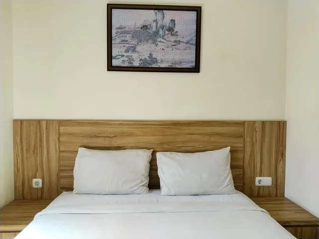 Room, Double Bed, Oyo 115 Portal Residence 3/5