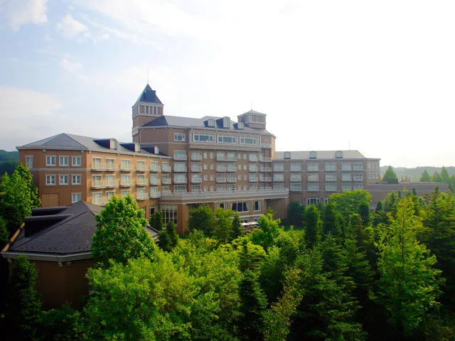 غرفة فاخرة ثلاثية بإطلالة على الحديقة، Sendai Royal Park Hotel 1/1