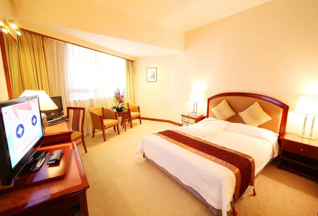 غرفة سوبيريور بسرير مزدوج، Century Plaza 4/10