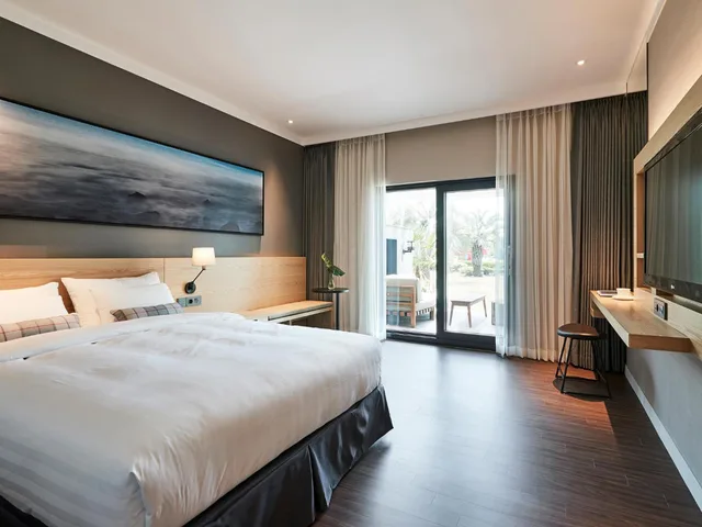 Family, Terrace, The Suites Hotel Jeju 1/5