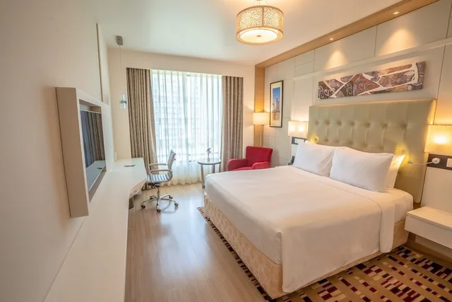 غرفة بزنس بسريرين منفصلين، Radisson Blu Pune Hinjawadi 3/10