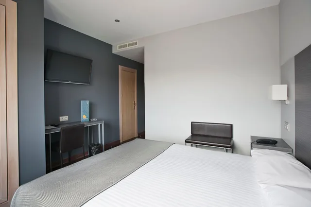 غرفة قياسية بسرير مزدوج، Villa de Alcobendas 1/7