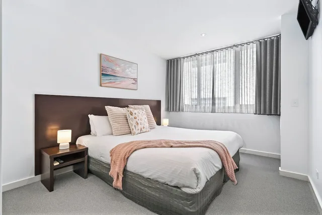 شقة بسريرين كينج بإطلالة جزئية على البحر، The Dolphin Apartments 5/10