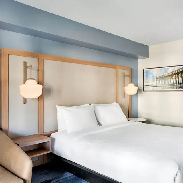 غرفة بسرير كينج بحوض استحمام لذوي الإعاقة، Fairfield Inn Suites San Diego Old Town 3/5