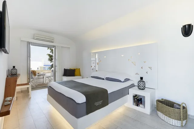 غرفة ديلوكس بسرير مزدوج بإطلالة على البحر مع أريكة بجاكوزي، Vrahos Boutique Hotel 1/7