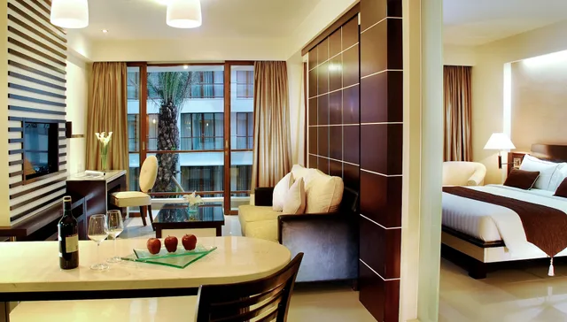 Aston, Suite, Queen Bed، Aston Kuta Hotel and Residence 3/6