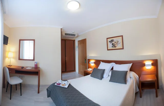 غرفة بسريرين منفصلين، San Lorenzo Hotel 2/8