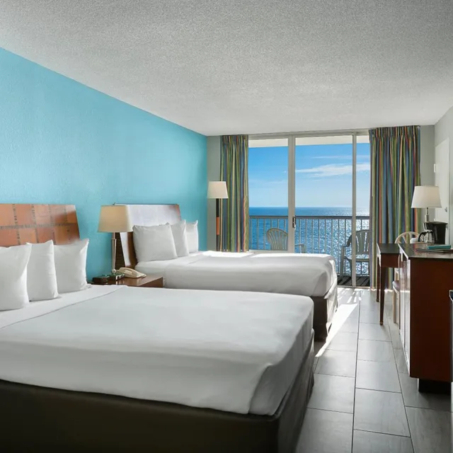 Room, 2 Queen Beds, Ocean Front، Crown Reef Resort 1/6