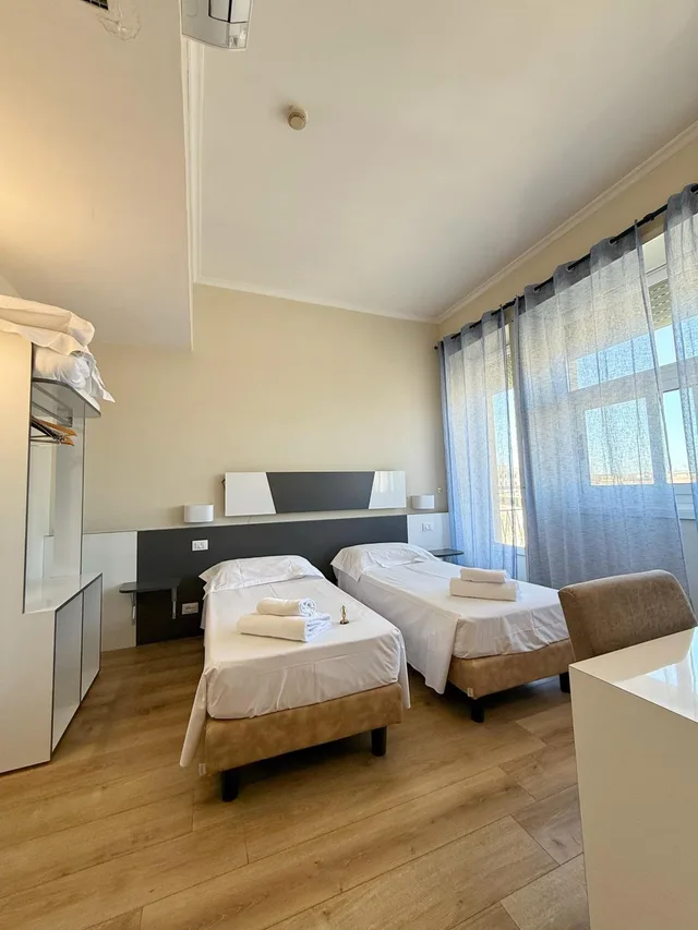غرفة مفردة، Hotel Laura 15/24