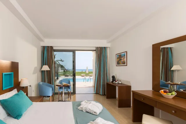 Junior Suite, Sea View, Shared Pool، Asterias Beach Resort 4/7