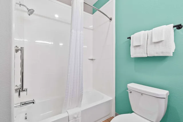 غرفة بسرير كوين لذوي الإعاقة، ECHO Suites Extended Stay by Wyndham Dallas Plano/Richardson 7/8
