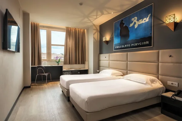 غرفة سوبيريور بسرير كوين، Sangallo Palace 1/10