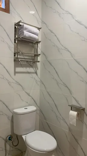 غرفة بريميير ديلوكس بسريرين منفصلين، Pesona Osing Hotel Butik 3/4