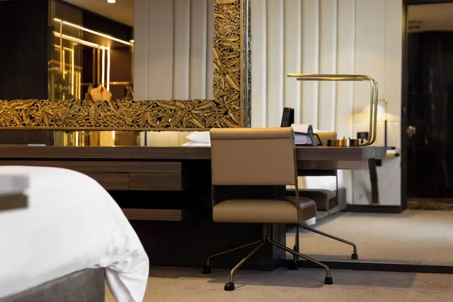 Cabana, Suite, King Bed, Pool Side، Emporium Hotel South Bank 5/10
