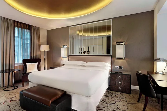 جناح كلوب بإطلالة، SHERATON GRAND LONDON PARK LANE 1/2