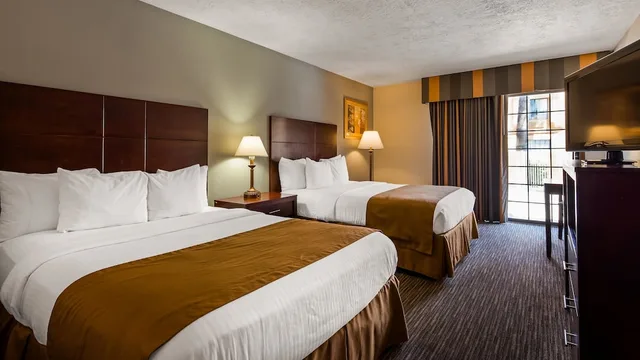 غرفة قياسية بسريرين كوين، Best Western Green Valley Inn 3/5