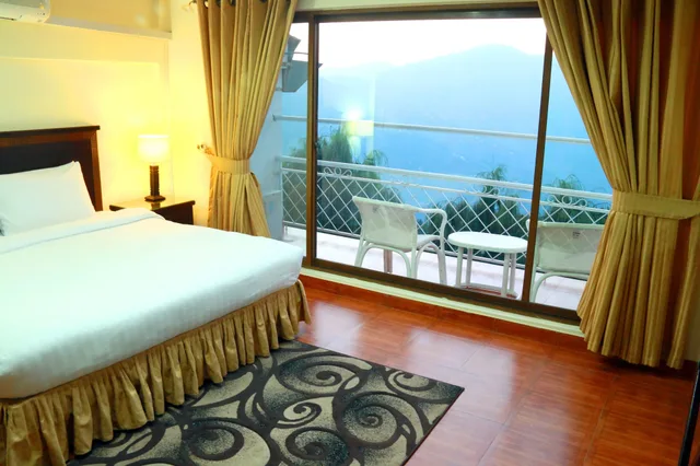 Room, King Bed, Valley View، Hotel One Bhurban. 1/3