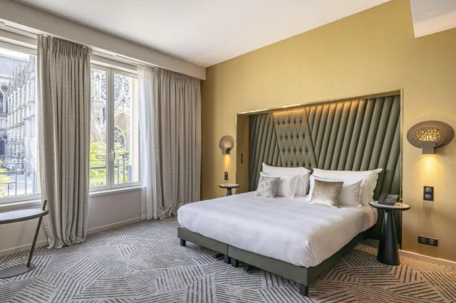 غرفة بسرير مزدوج بإطلالة، La Caserne Chanzy Hotel & Spa, Autograph Collection 3/8