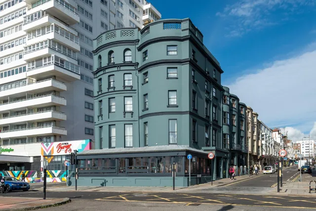 Mixed Dorm, Shared, 4 Beds، West Beach Hotel 1/1