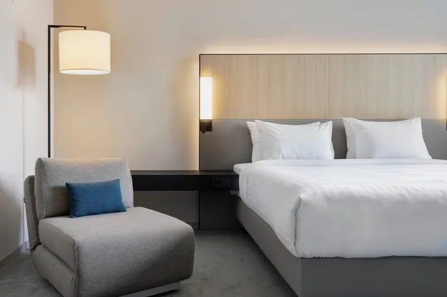 غرفة سوبيريور بسرير كينج، Courtyard by Marriott Freiburg 4/6