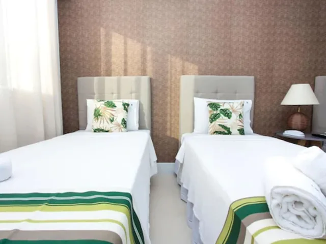 غرفة قياسية رباعية بسرير كوين وسريرين منفصلين، Hotel Premium Recanto Da Passagem 4/4