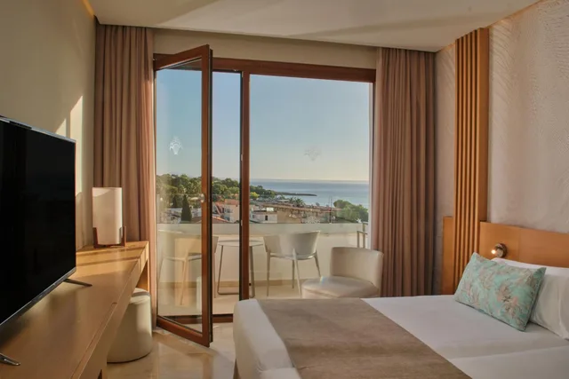 غرفة سوبيريور بسرير مزدوج أو سريرين منفصلين بإطلالة جزئية على البحر، Hotel Son Caliu Spa Oasis Superior 6/10