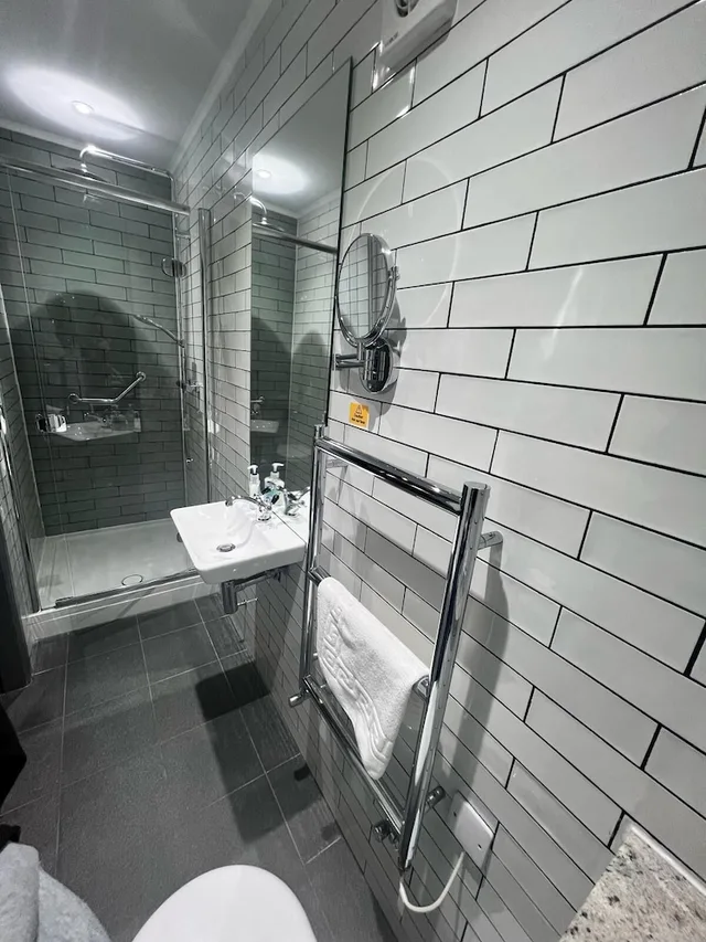 Comfort, Double Bed, The New Hobbit Hotel 3/3