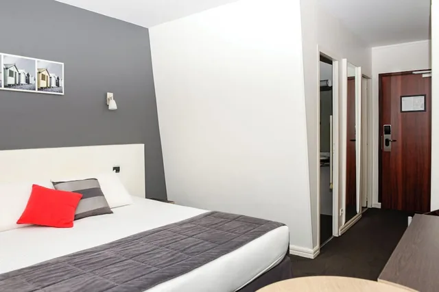 غرفة كلاسيكية بسرير كوين، Kyriad Prestige Les Sables D Olonne Plage Centre Des Congres 1/10