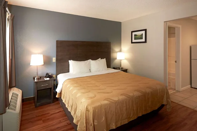 غرفة بسرير كينج، Quality Inn Augusta West Near Fort Gordon 3/5