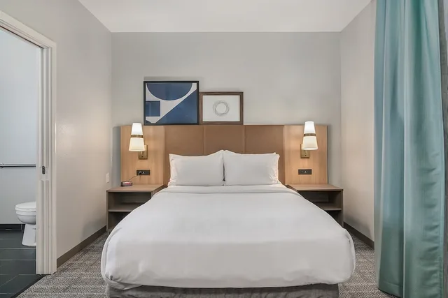 جناح استوديو بسرير كوين بمطبخ لذوي الإعاقة، Staybridge Suites Tyler University Area 1/6