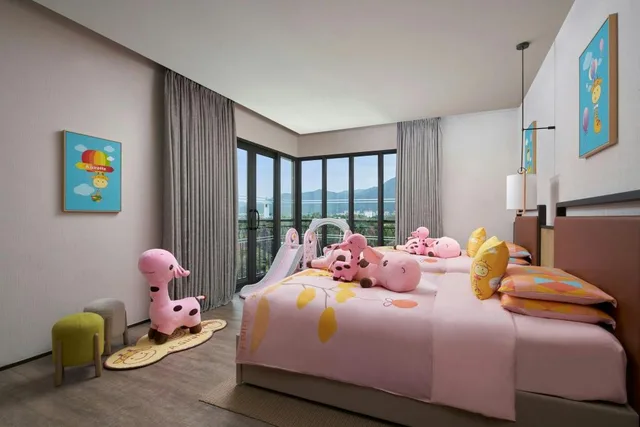 Kids Fun, Guest Room, 2 Double Beds, Marriott Yalong Bay 1/3