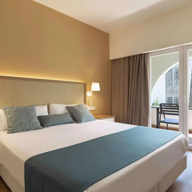 غرفة بسرير مزدوج، AluaSoul Menorca - Adults Only 1/4