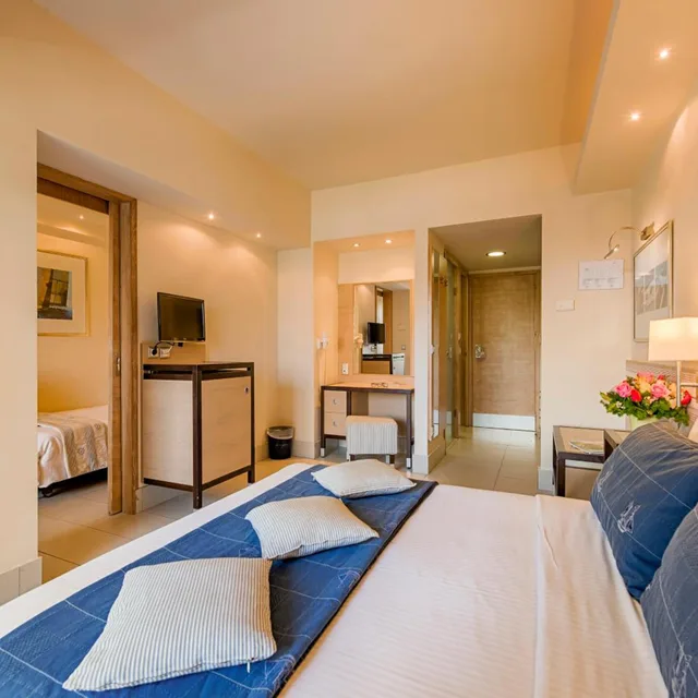 Superior, Family, Lateral Side Sea View، Esperides Beach Resort 3/6