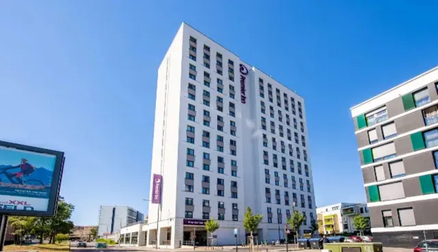 Family, Premier Inn Cologne City South Hotel 1/1