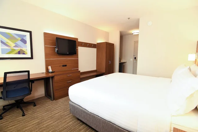 غرفة قياسية بسرير كينج، Holiday Inn Express Hotel And Suites Port Clinton Catawba Island 5/9