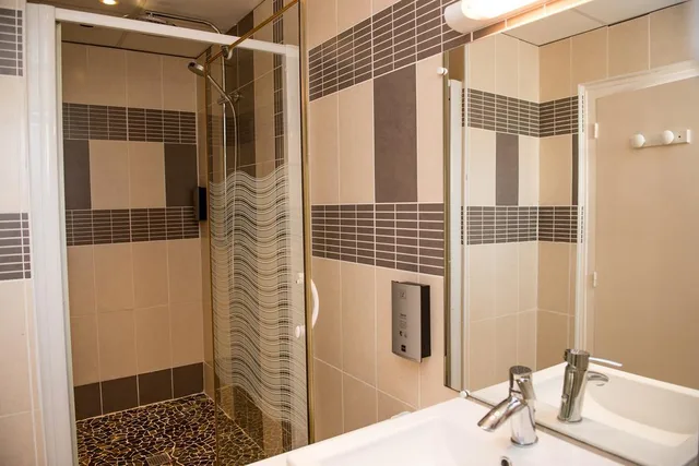 غرفة قياسية بسرير مزدوج، AUBERGE DU RELAIS 1/1
