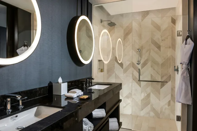 جناح جونيور بسريرين كوين، Hilton Guadalajara Midtown 6/7