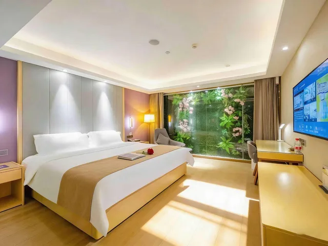 Superior, Double Bed, No Window، Lavande Hotel (Shenzhen North Railway Station Longhua Bus Terminal) 1/1