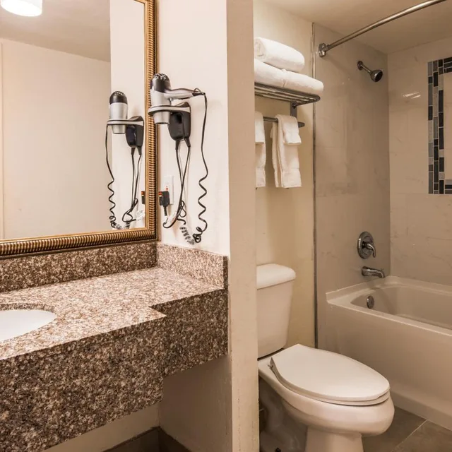 جناح بغرفة نوم واحدة مع أريكة، Best Western Pahrump Oasis 6/9