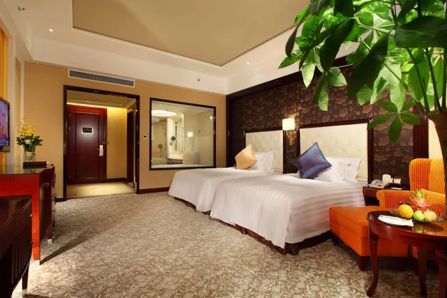 Room, Twin Beds, Wyndham Grand Plaza Royale Palace Chengdu 1/1