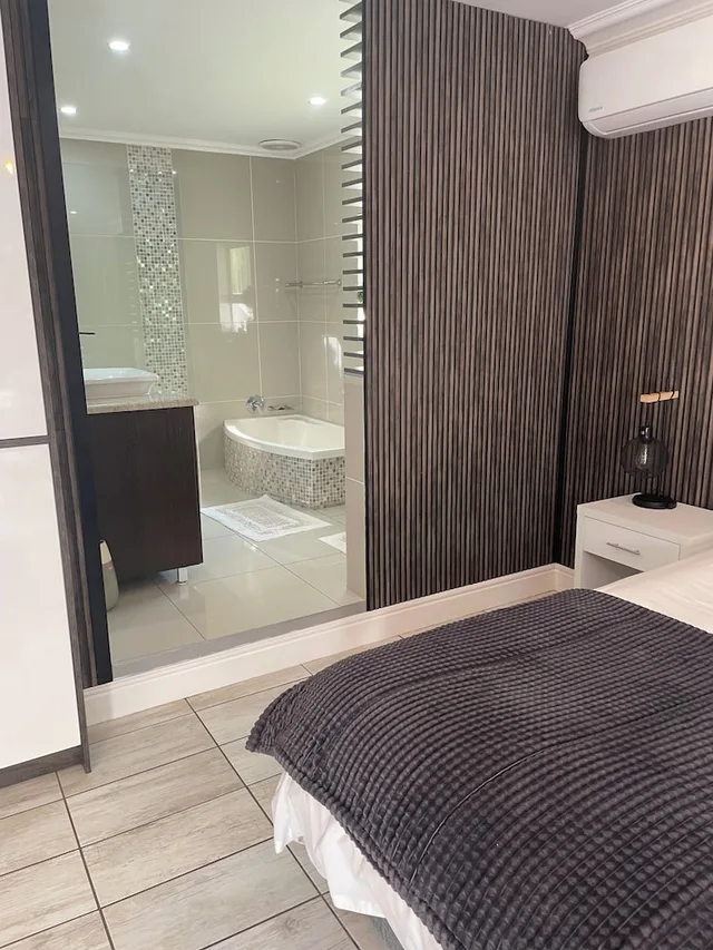 Luxury, King Bed, Sofa, Pool Access، Reef View Bnb 7/7