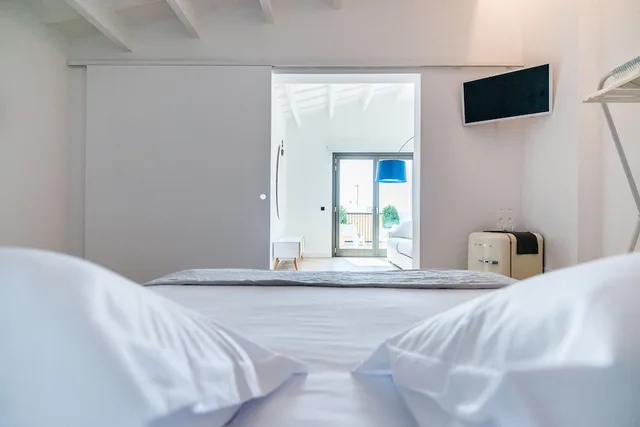 جناح بسرير كينج مع أريكة، Sodium Hotel Boutique 3/10