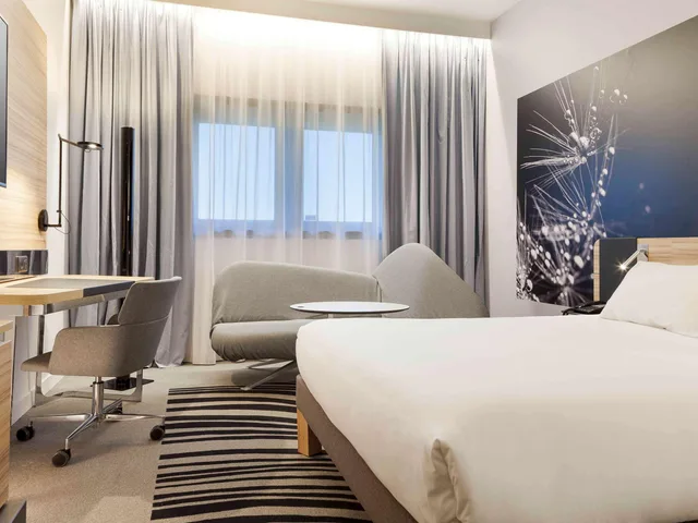 غرفة سوبيريور بسرير كينج، Novotel Tours Centre Gare 3/10