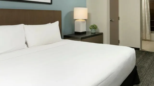 Suite, King Bed, with View, Sofa, Accessible, Hyatt House San Juan 4/6